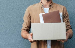 פרישה, השעיה, אילוסטרציה